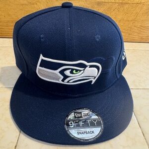 New Era Seattle Seahawks 9FIFTY Snapback – Brand New